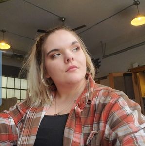 Meet your Posher, Brianna
